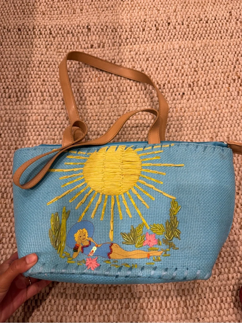Vintage 90s/Y2K Embroidered Raffia Straw Tote Bag – Sunbathing Pinup Girl ☀️🏝️ - Picture 4 of 8